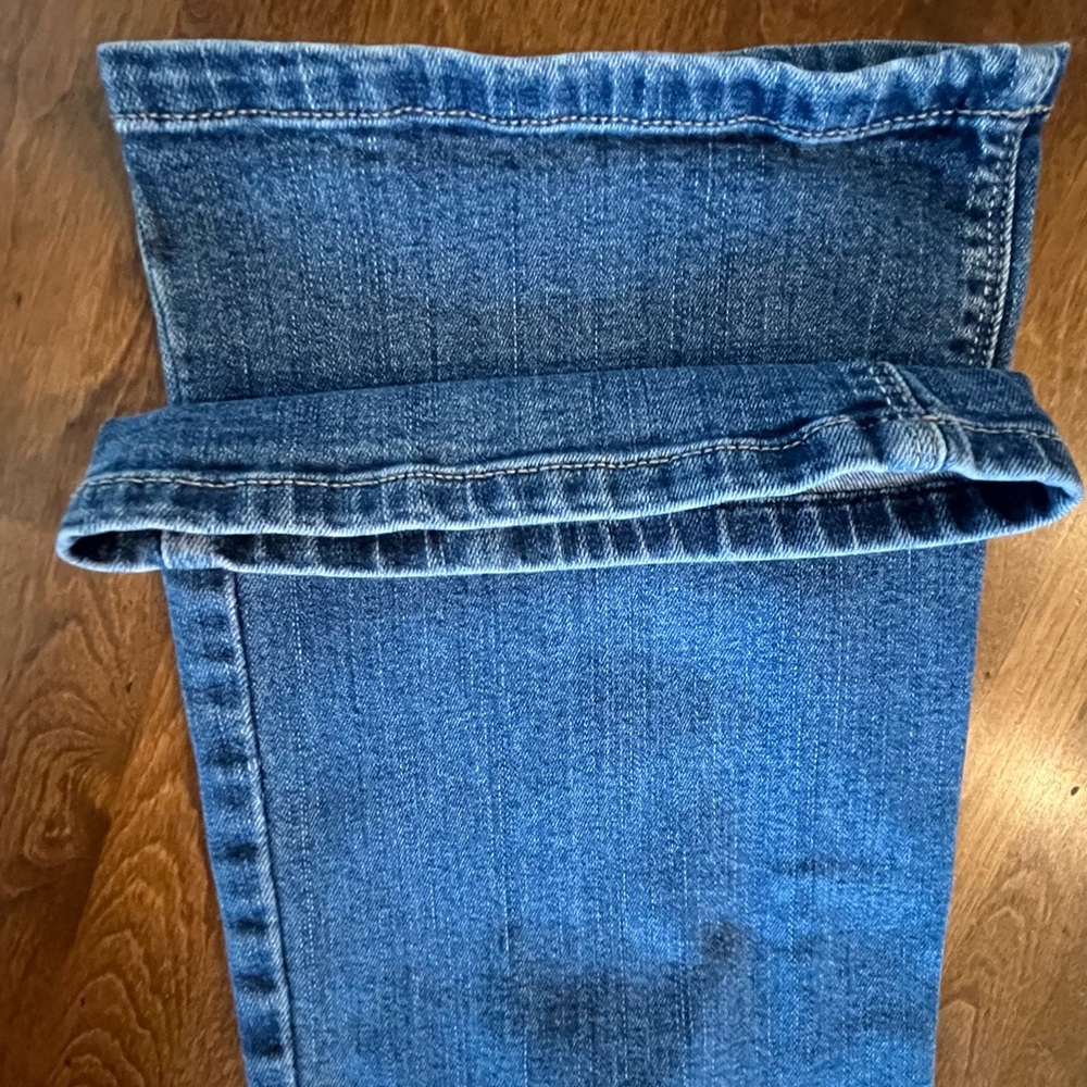White House Black Market Flare Jeans with Lace Detail 2S 2P - Picture 6 of 6